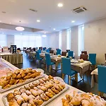 Mioni Royal San فندق مونتيجروتو تيرمي