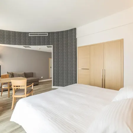 Mioni Royal San Ξενοδοχείο 4*